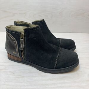 Sorel Major Low Ankle Boots Womens Size 9 Black Suede Side Zip Round Toe Comfort